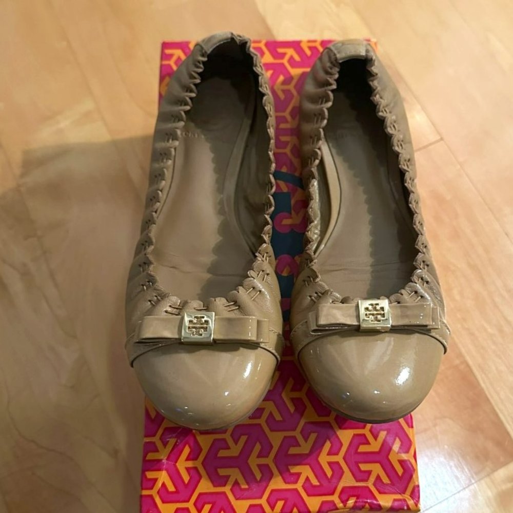 Women's Romy Ballet Flat, Sand, Size 6.5